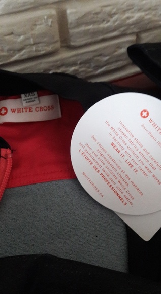 Scrub Jacket Allure by White Cross - Picture 4 of 7